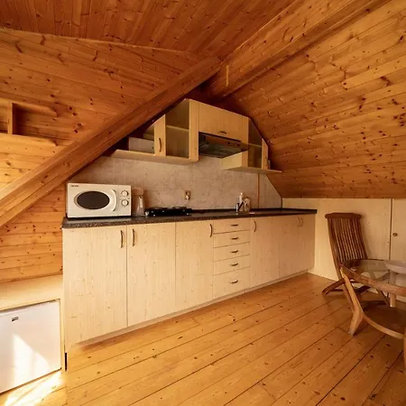 シャレー Strazne Chalet